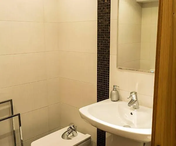 Bidasoa By Basquelidays Irun